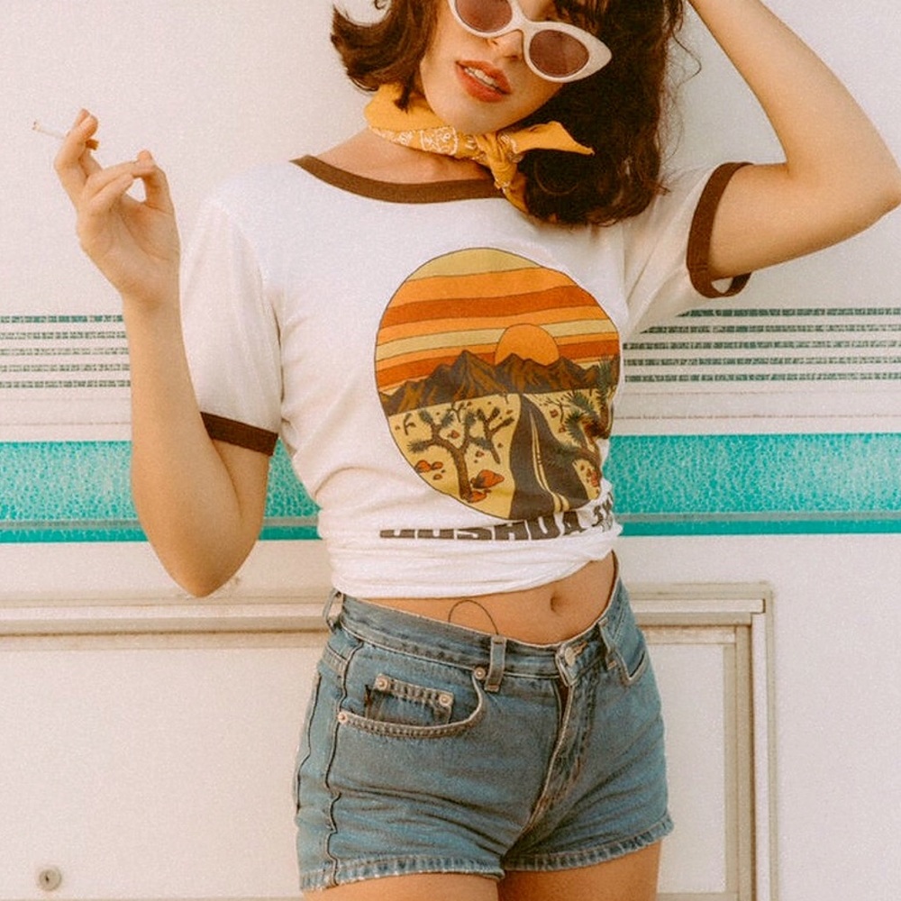 Ringer Y2K Retro T-Shirt - Picture 2 of 9